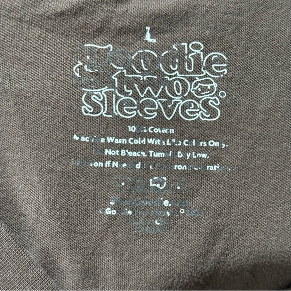 Goodie Two Sleeves Nashville Tennessee Guitar Graphic Tee Size Large - Picture 2 of 4